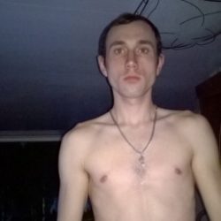 Парень из Хабаровска. Ищу девушку, с которой можно отвлечься от повседневной жизни Парень из Хабаровска. Ищу девушку, с которой можно отвлечься от повседневной жизни