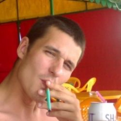 Ищу девушку для того чтобы наслаждать, кайф обещаю Ищу девушку для того чтобы наслаждать, кайф обещаю