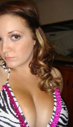 Худенькая малышка, встречусь для орального и анального секса Худенькая малышка, встречусь для орального и анального секса