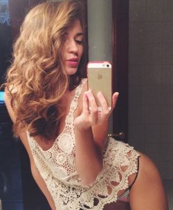 Женщина из Хабаровска встретится с мужчиной или парой М-М для секса Женщина из Хабаровска встретится с мужчиной или парой М-М для секса