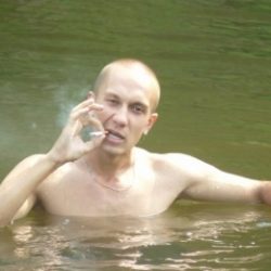 Молодой парень ищет девушку/женщину для милостей и приятностей, не коммерция, возраст не  важен Молодой парень ищет девушку/женщину для милостей и приятностей, не коммерция, возраст не  важен