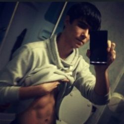 Парень, ищу молоденькую девушку (можно девственницу) для анала Парень, ищу молоденькую девушку (можно девственницу) для анала